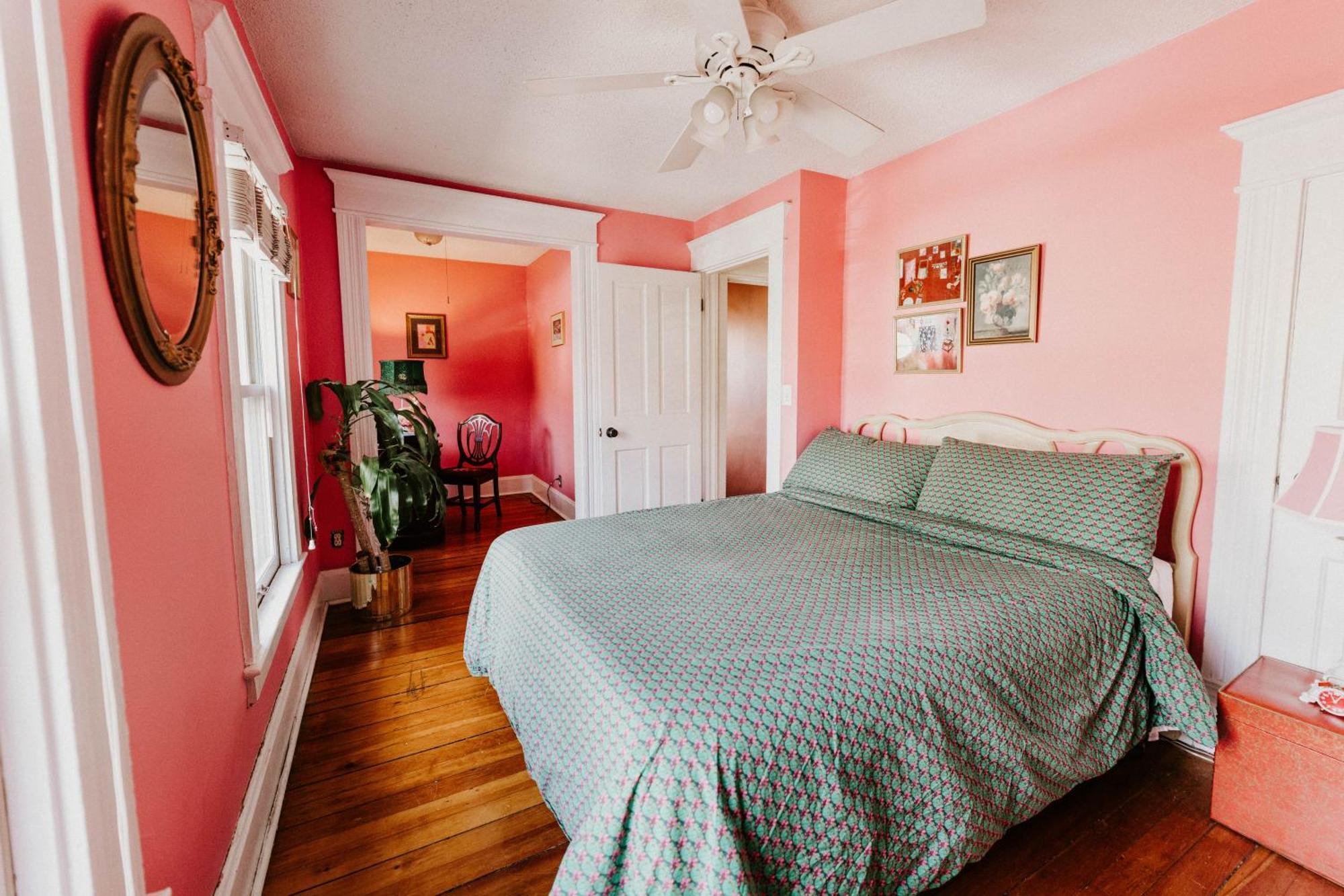 Apartamento Retro Gem Box Victorian Steps From Irvine Park Saint Paul Exterior foto