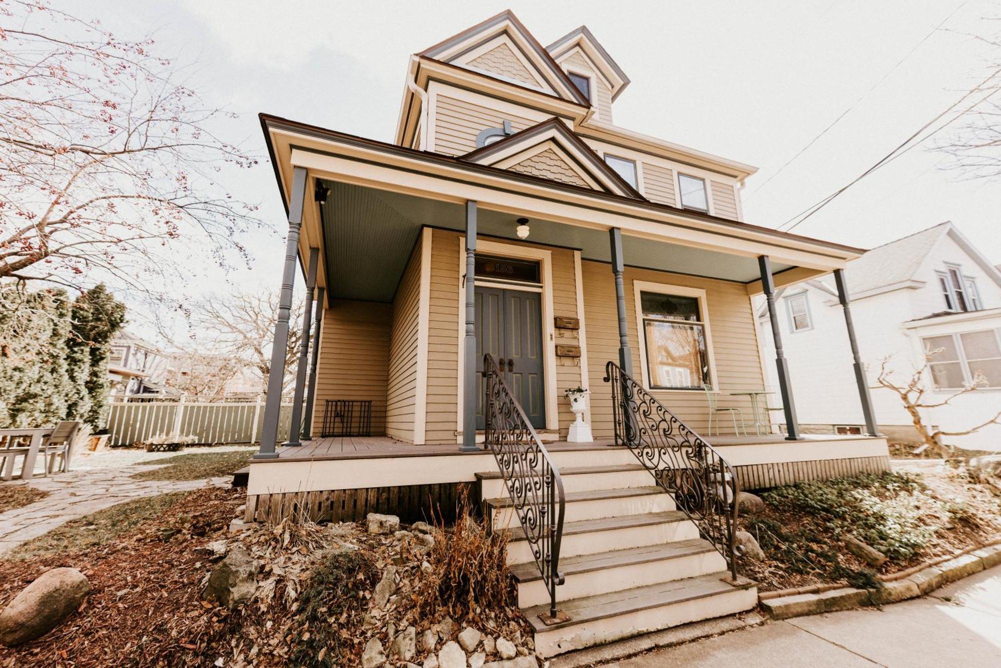 Apartamento Retro Gem Box Victorian Steps From Irvine Park Saint Paul Exterior foto